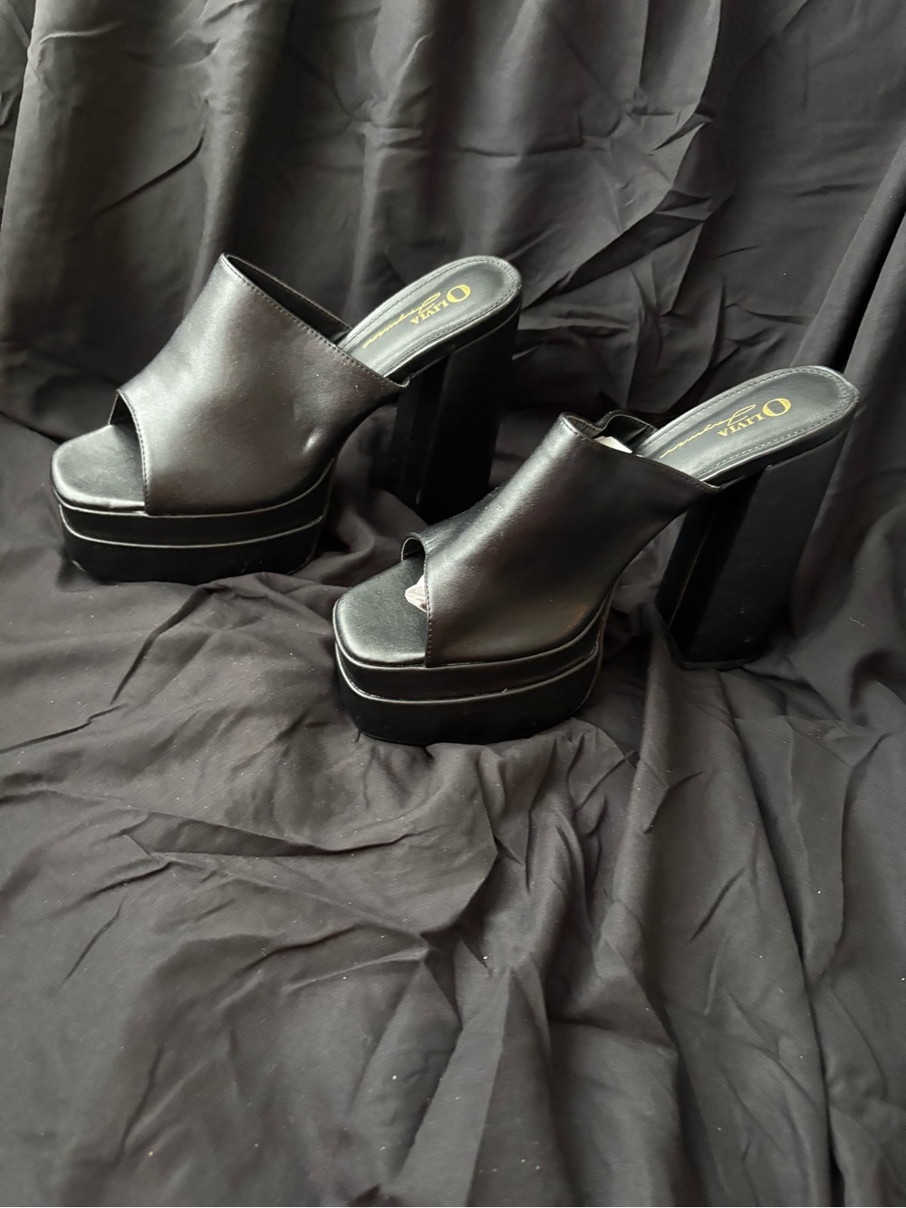 Olivia Jaymes Black Platform Open-Toe High-Heel Mules